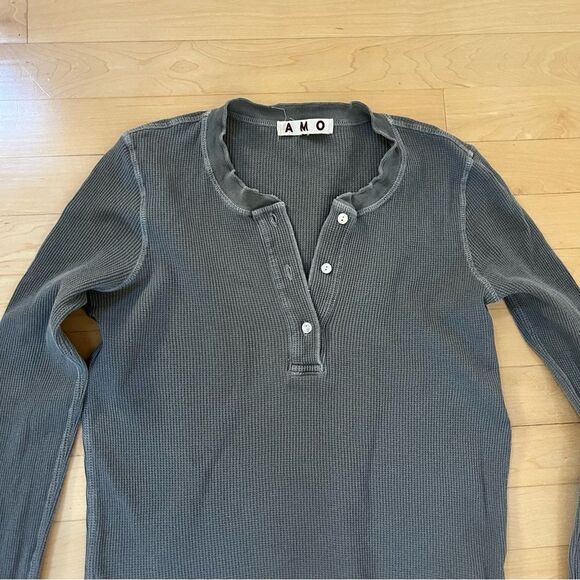 AMO Thermal Henley Tee in Tea Leaf XS - Picture 11 of 11